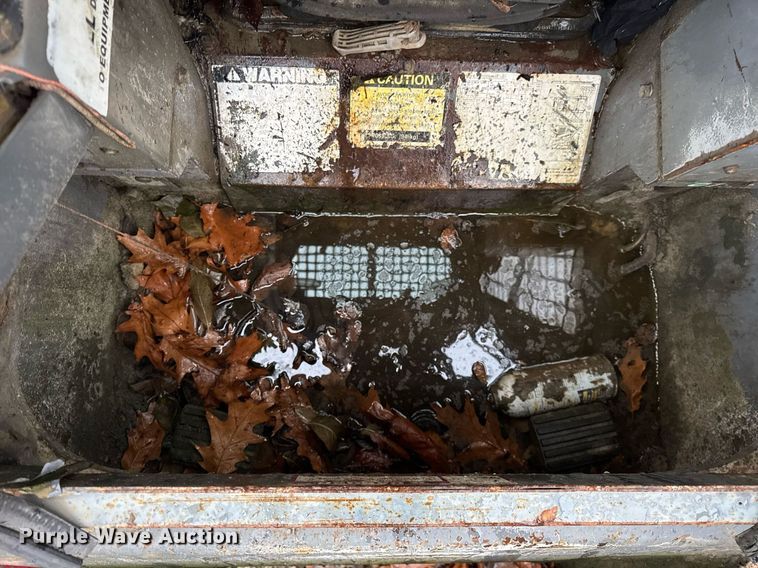 image for item OG9781 2004 Takeuchi TL140 tracked skid steer loader