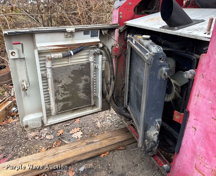 image for item OG9781 2004 Takeuchi TL140 tracked skid steer loader