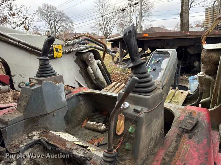 image for item OG9781 2004 Takeuchi TL140 tracked skid steer loader