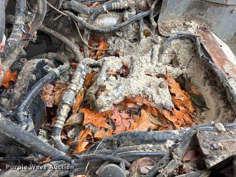 image for item OG9781 2004 Takeuchi TL140 tracked skid steer loader