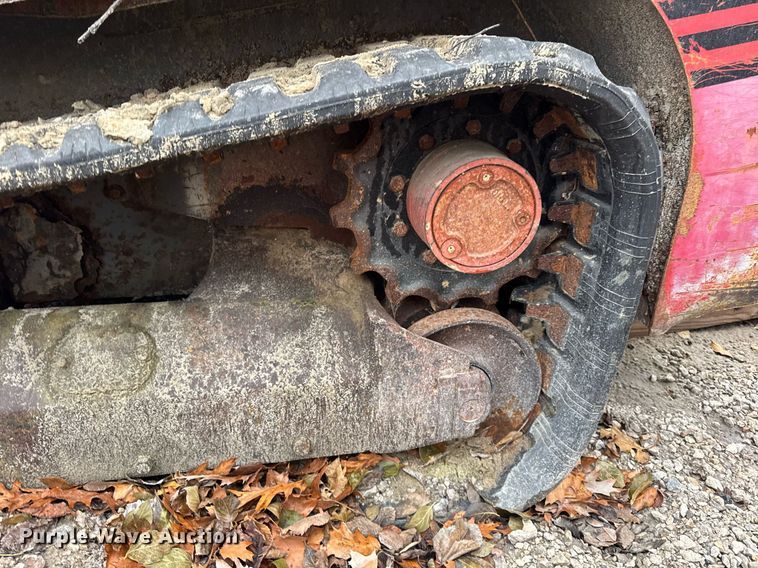 image for item OG9781 2004 Takeuchi TL140 tracked skid steer loader