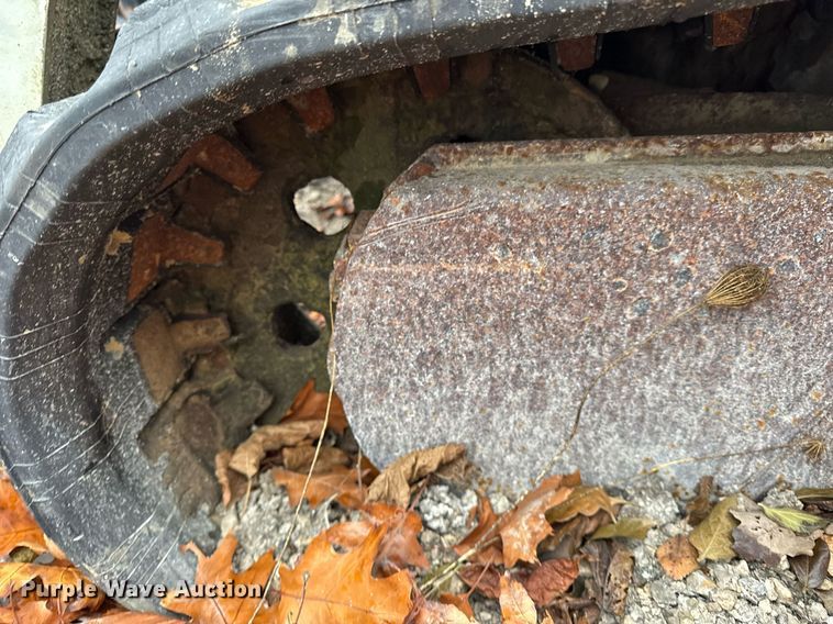 image for item OG9781 2004 Takeuchi TL140 tracked skid steer loader