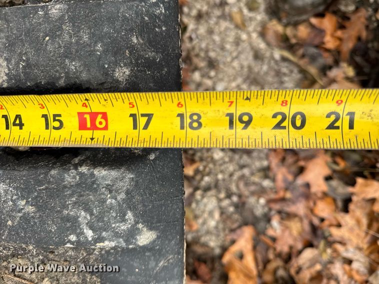 image for item OG9781 2004 Takeuchi TL140 tracked skid steer loader