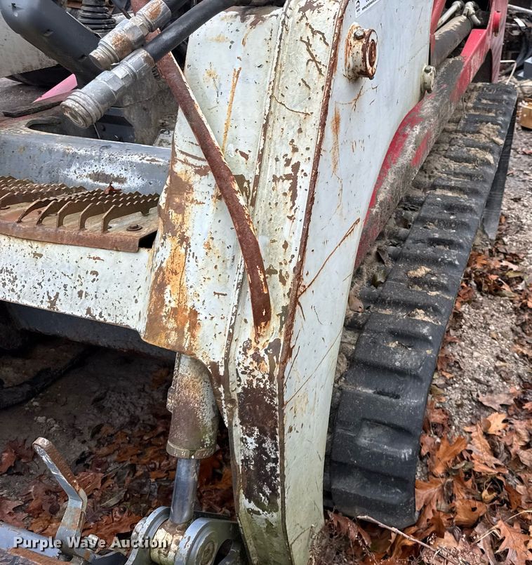 image for item OG9781 2004 Takeuchi TL140 tracked skid steer loader