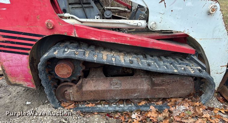 image for item OG9781 2004 Takeuchi TL140 tracked skid steer loader