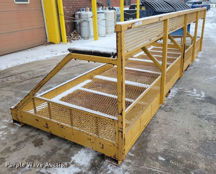 image for item OH9469 Stone telehandler work platform