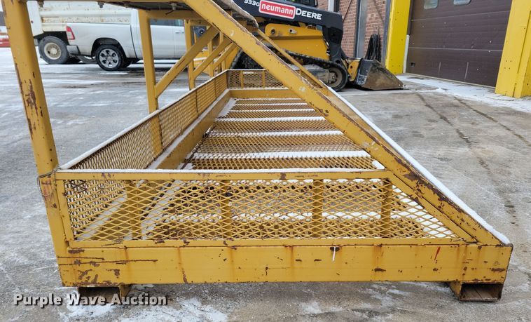 image for item OH9469 Stone telehandler work platform