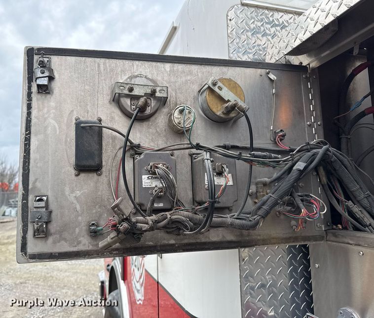 image for item DM5504 2006 American LaFrance Eagle ladder fire truck