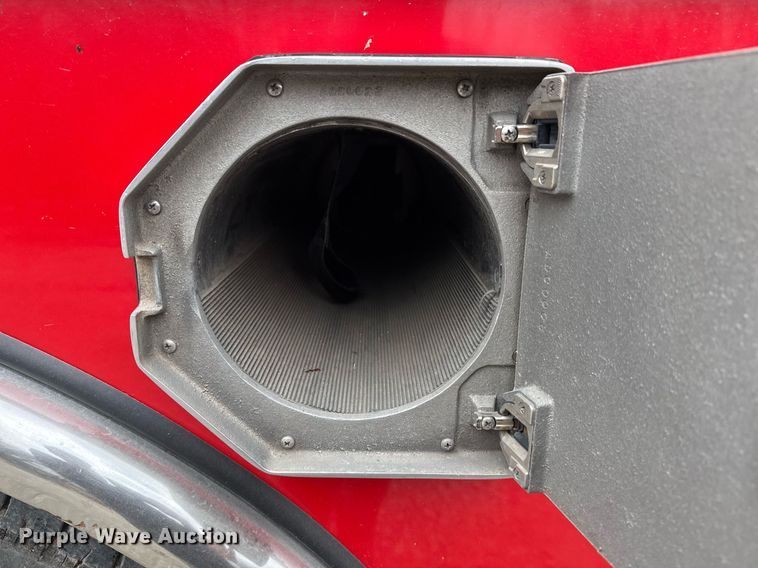 image for item DM5504 2006 American LaFrance Eagle ladder fire truck