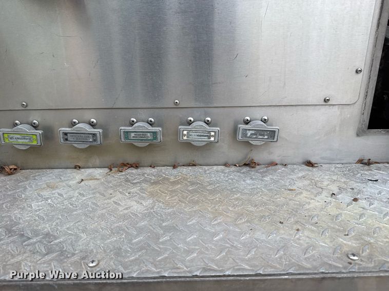 image for item DM5504 2006 American LaFrance Eagle ladder fire truck