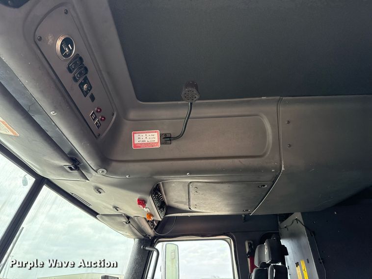 image for item DM5504 2006 American LaFrance Eagle ladder fire truck