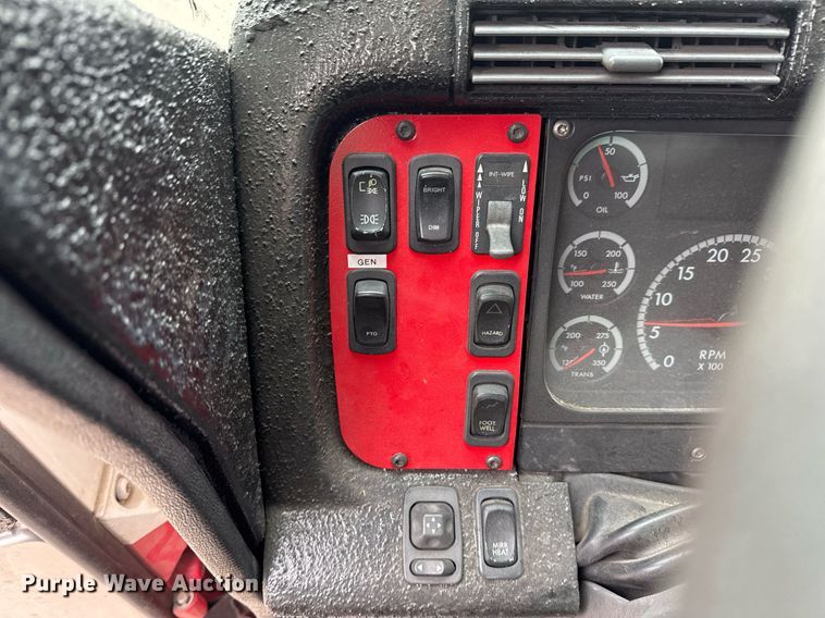 image for item DM5504 2006 American LaFrance Eagle ladder fire truck