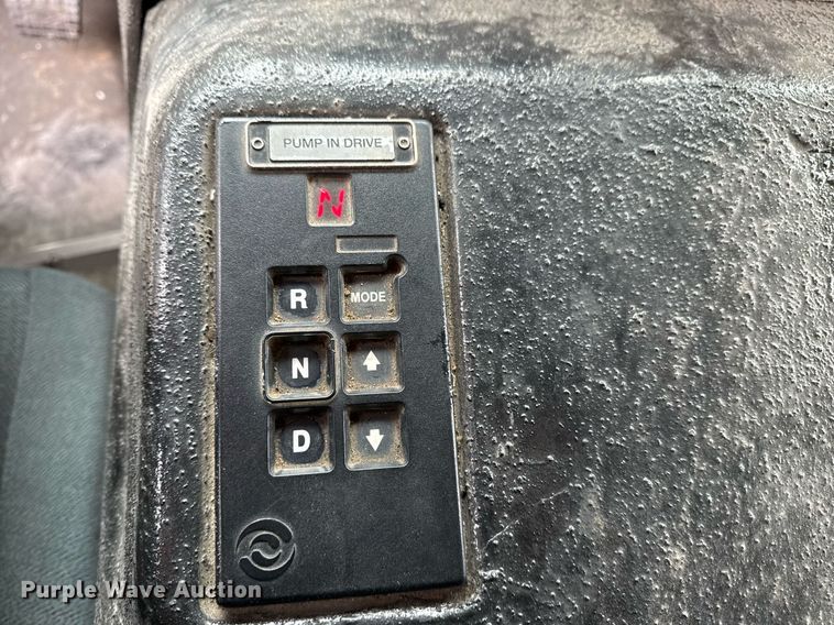 image for item DM5504 2006 American LaFrance Eagle ladder fire truck