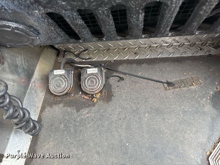 image for item DM5504 2006 American LaFrance Eagle ladder fire truck