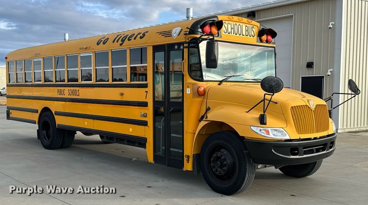 image for item DO0065 2005 IC CE200 school bus