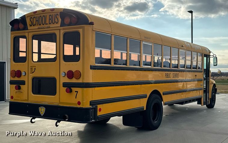 image for item DO0065 2005 IC CE200 school bus