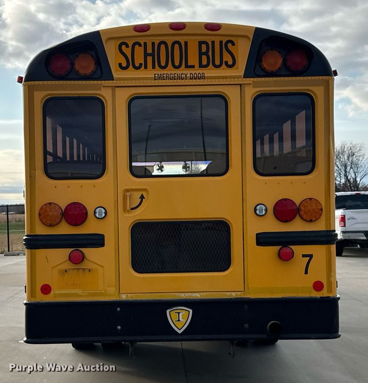 image for item DO0065 2005 IC CE200 school bus