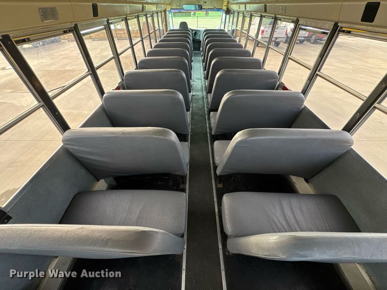 image for item DO0065 2005 IC CE200 school bus