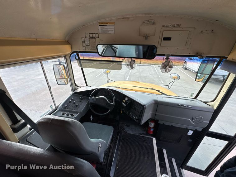 image for item DO0065 2005 IC CE200 school bus