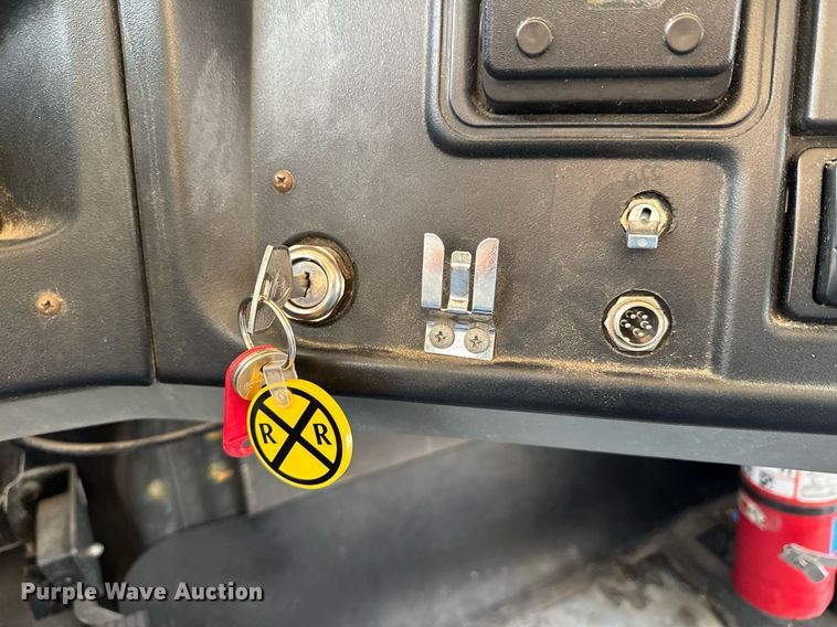 image for item DO0065 2005 IC CE200 school bus