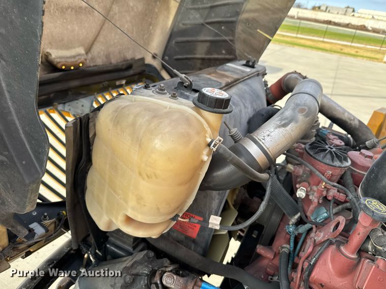 image for item DO0065 2005 IC CE200 school bus