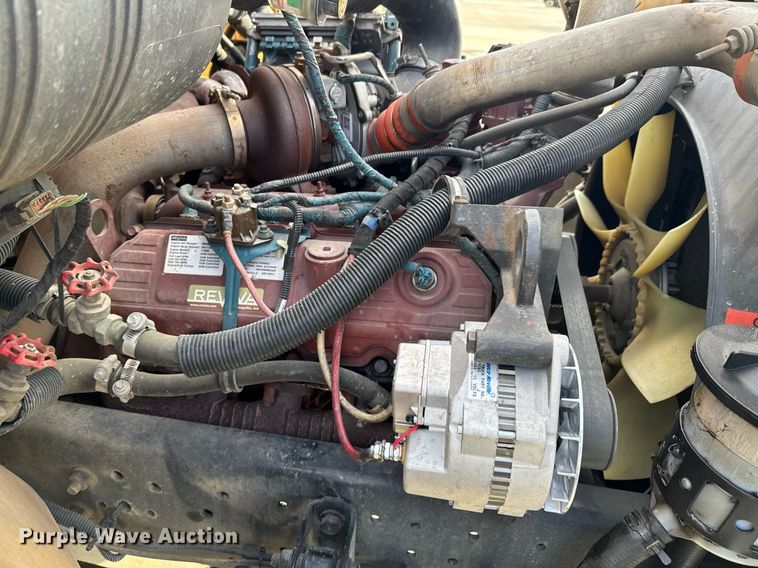 image for item DO0065 2005 IC CE200 school bus