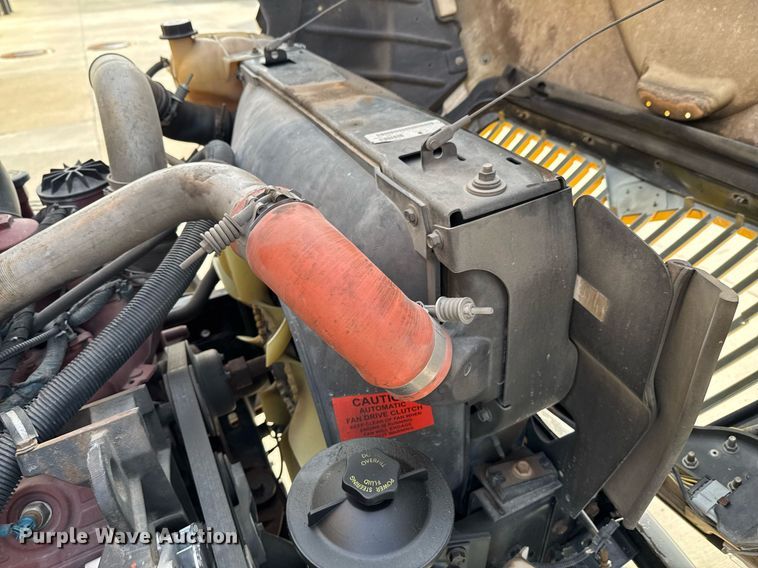 image for item DO0065 2005 IC CE200 school bus