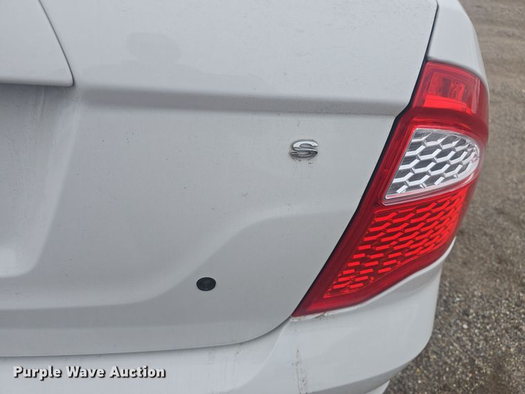 image for item DQ5361 2010 Ford Fusion S 