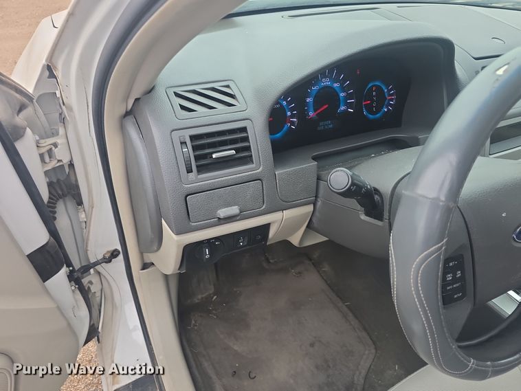 image for item DQ5361 2010 Ford Fusion S 