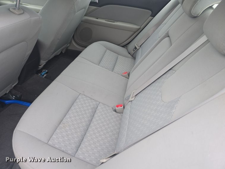 image for item DQ5361 2010 Ford Fusion S 