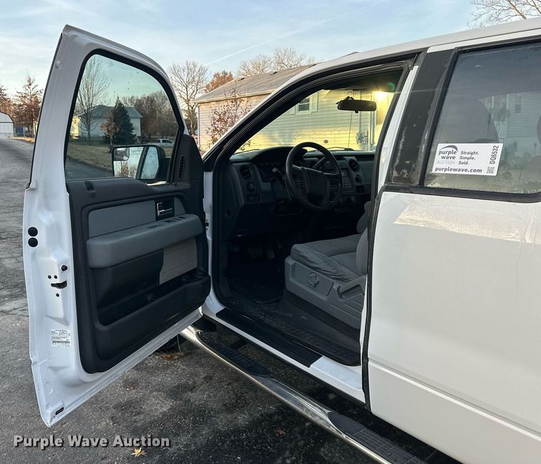 image for item DQ6532 2014 Ford F150 SuperCab pickup truck