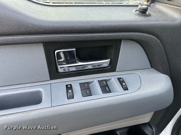 image for item DQ6532 2014 Ford F150 SuperCab pickup truck