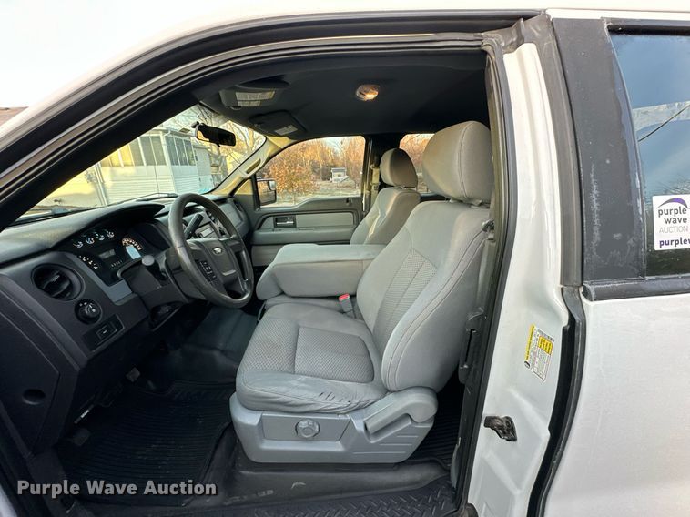 image for item DQ6532 2014 Ford F150 SuperCab pickup truck