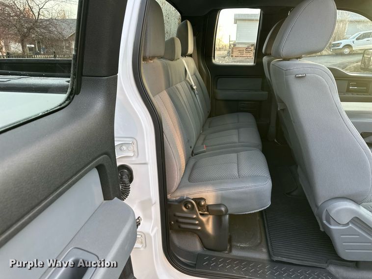 image for item DQ6532 2014 Ford F150 SuperCab pickup truck