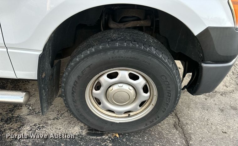 image for item DQ6532 2014 Ford F150 SuperCab pickup truck