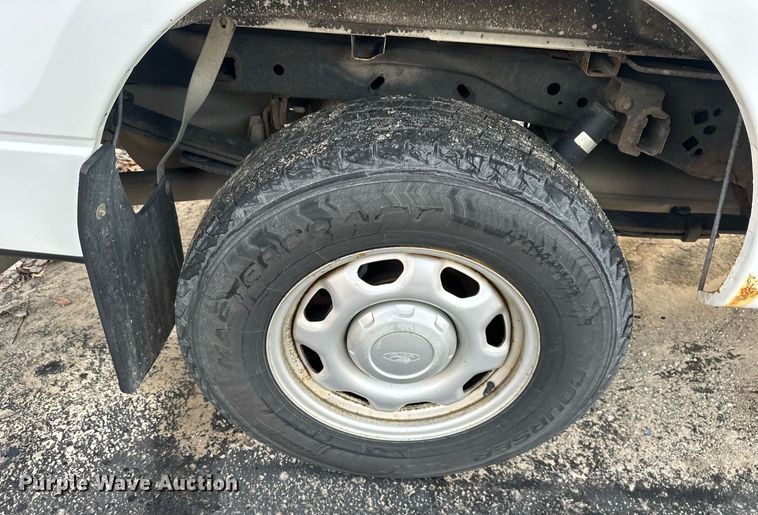 image for item DQ6532 2014 Ford F150 SuperCab pickup truck