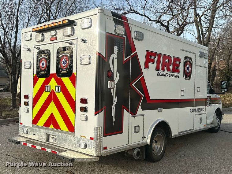 image for item DQ6542 2011 Chevrolet Express G4500 ambulance