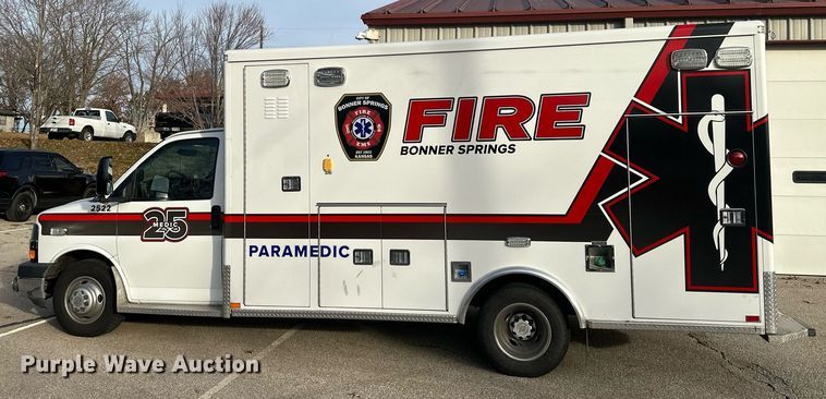 image for item DQ6542 2011 Chevrolet Express G4500 ambulance