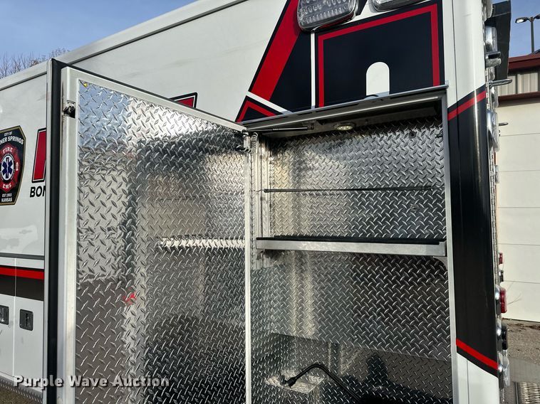 image for item DQ6542 2011 Chevrolet Express G4500 ambulance