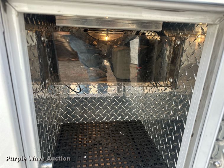 image for item DQ6542 2011 Chevrolet Express G4500 ambulance