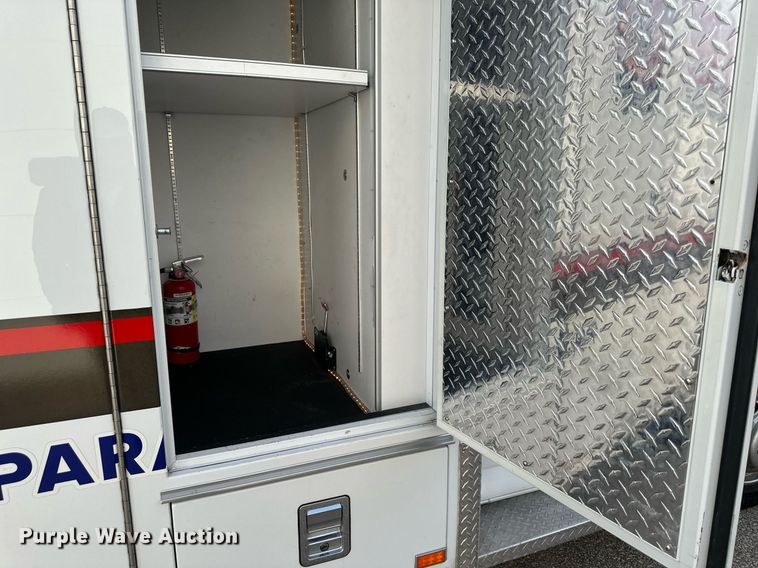 image for item DQ6542 2011 Chevrolet Express G4500 ambulance