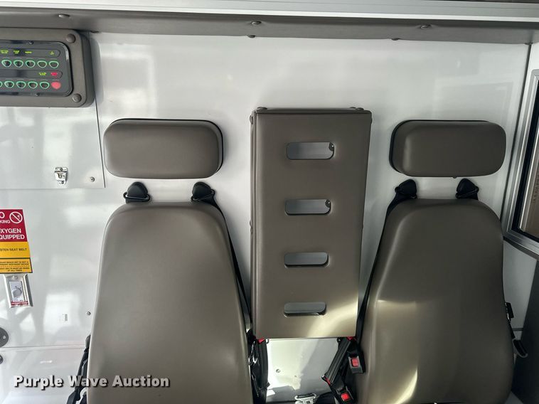 image for item DQ6542 2011 Chevrolet Express G4500 ambulance