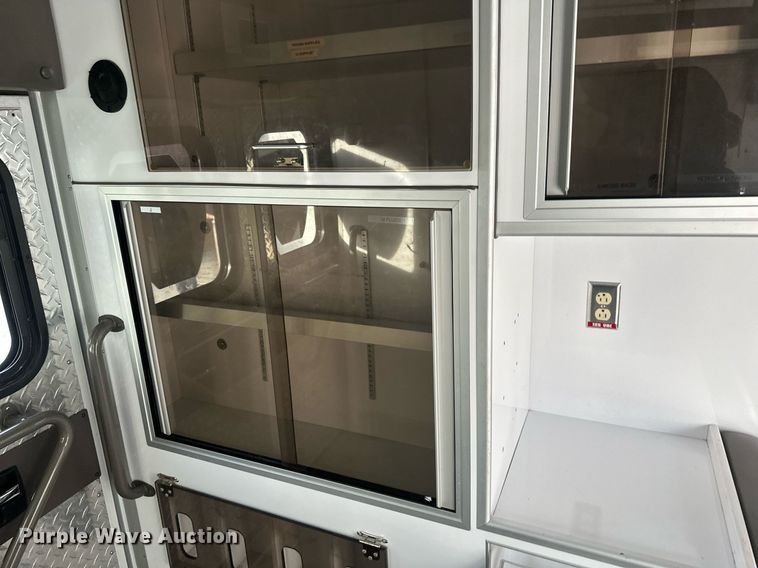 image for item DQ6542 2011 Chevrolet Express G4500 ambulance