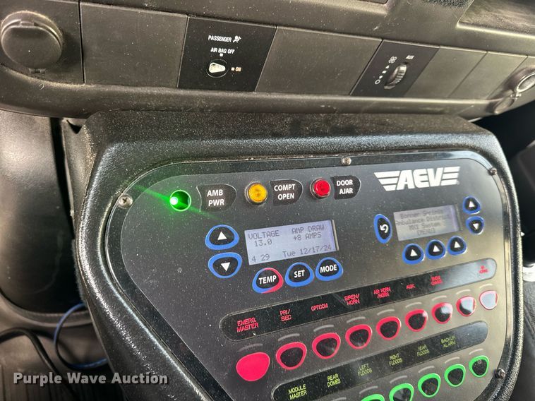 image for item DQ6542 2011 Chevrolet Express G4500 ambulance