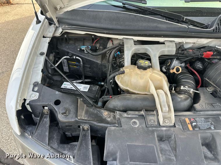 image for item DQ6542 2011 Chevrolet Express G4500 ambulance