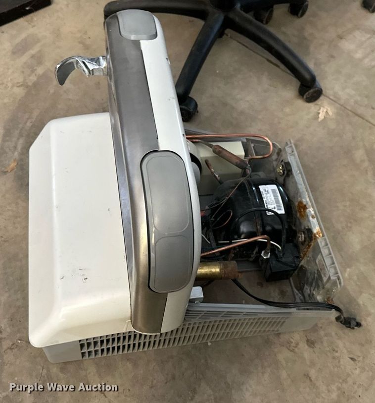 image for item DQ6544 Office supplies