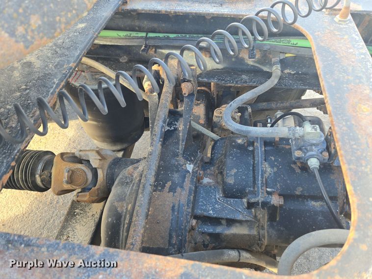 image for item DT7027 2001 International 9100i semi truck