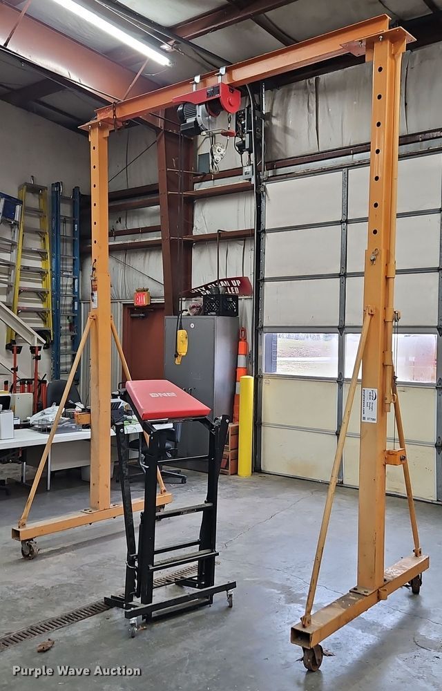 image for item DT7584 Gantry crane