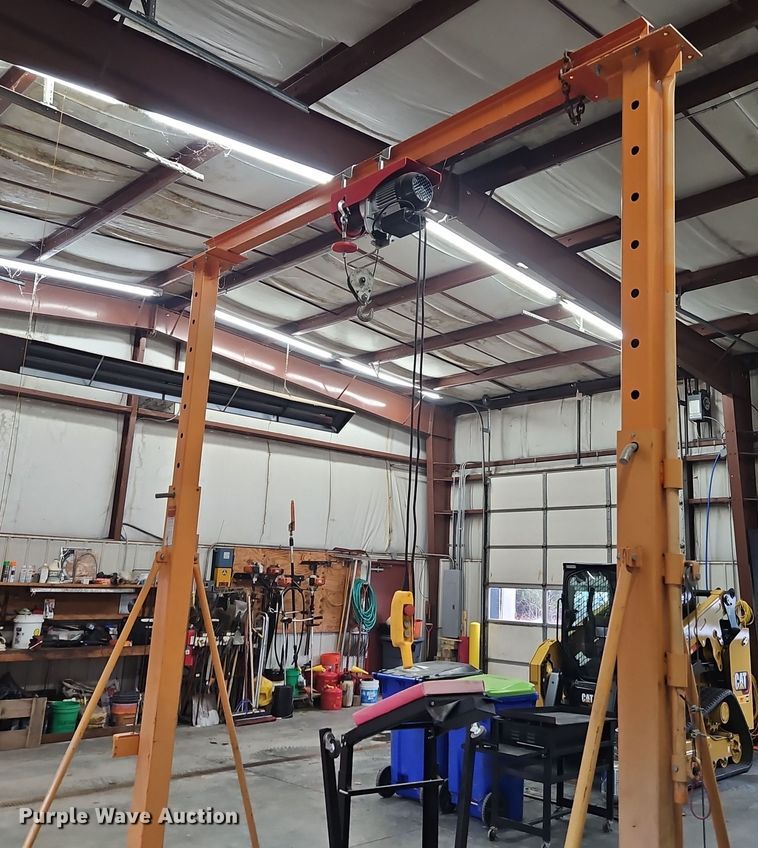 image for item DT7584 Gantry crane