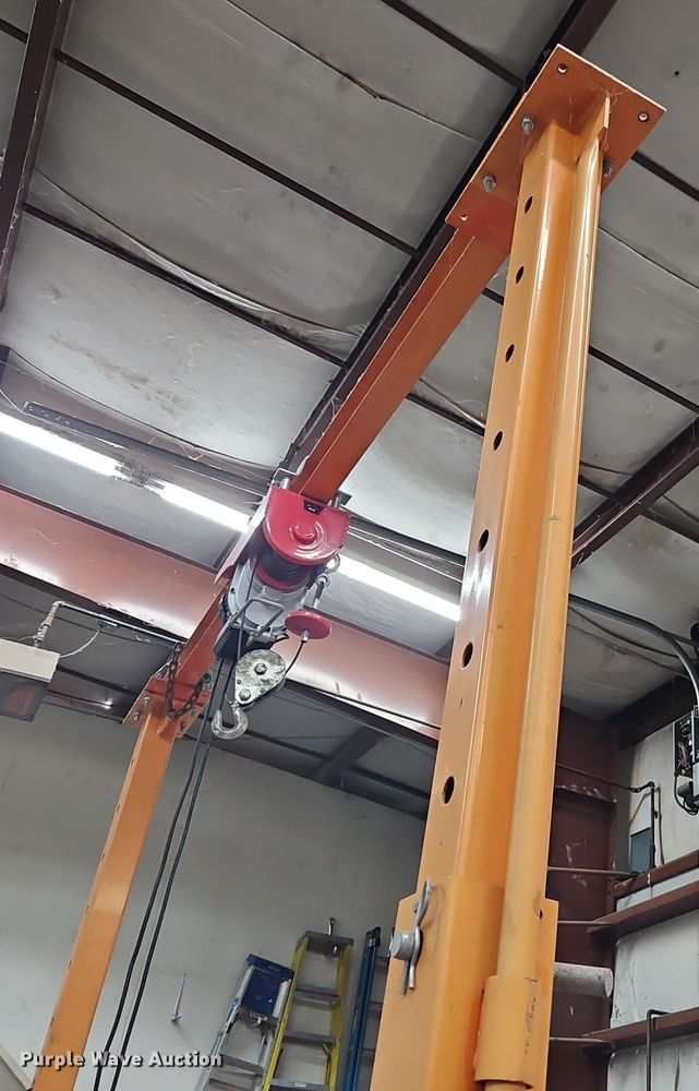image for item DT7584 Gantry crane